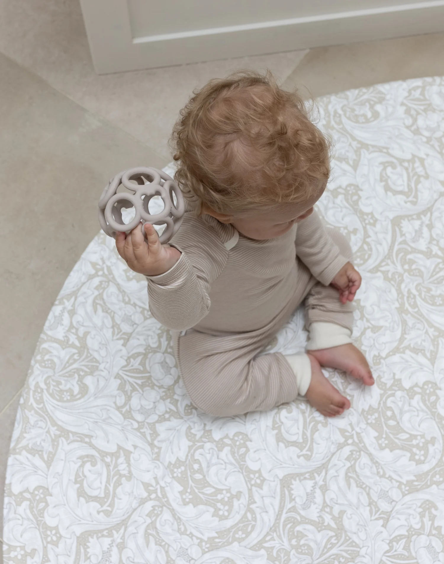 Morris & Co. The Bachelors Button Playmat Fired Biscuit - Image 6