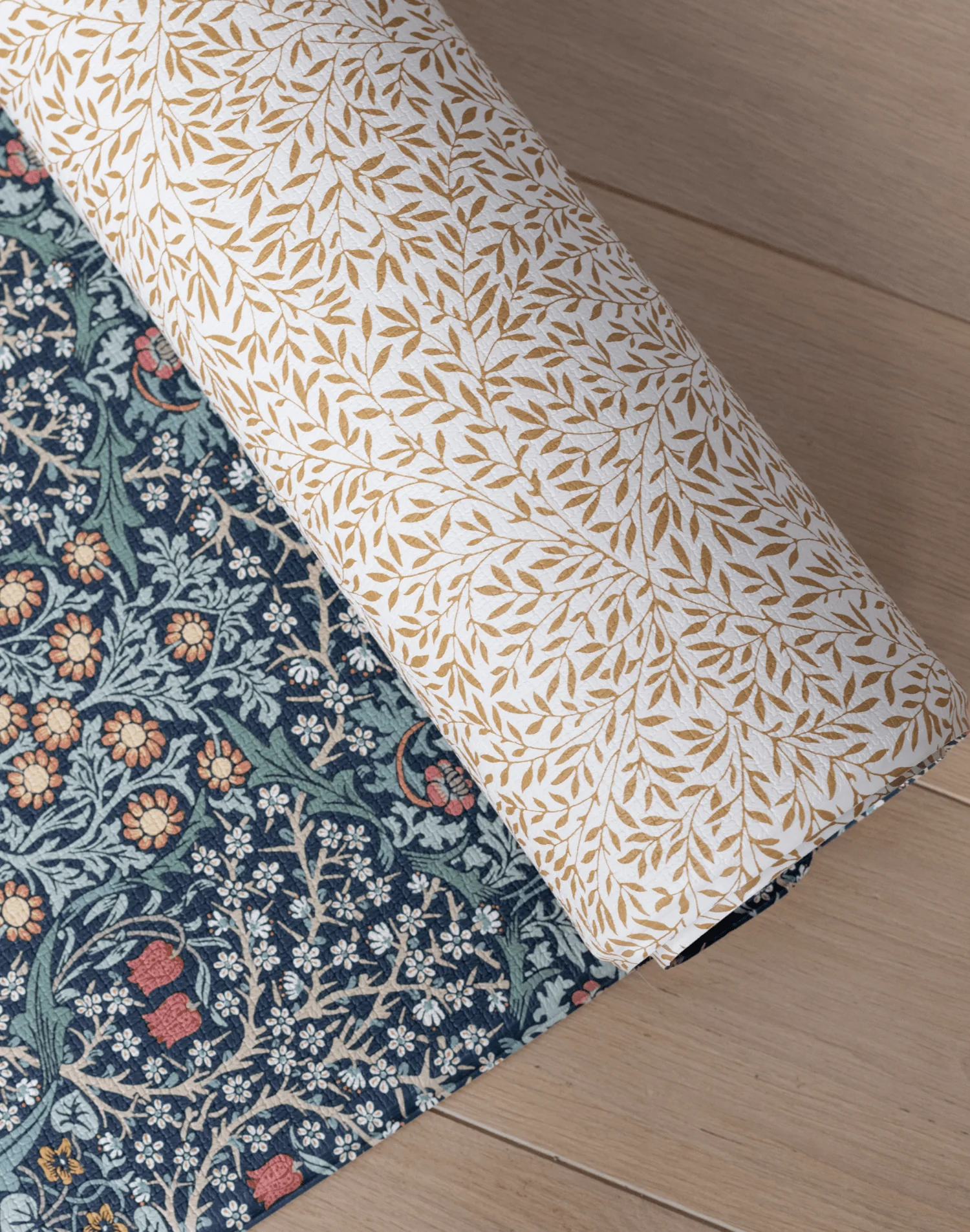 Morris & Co. The Blackthorn Playmat - Image 12