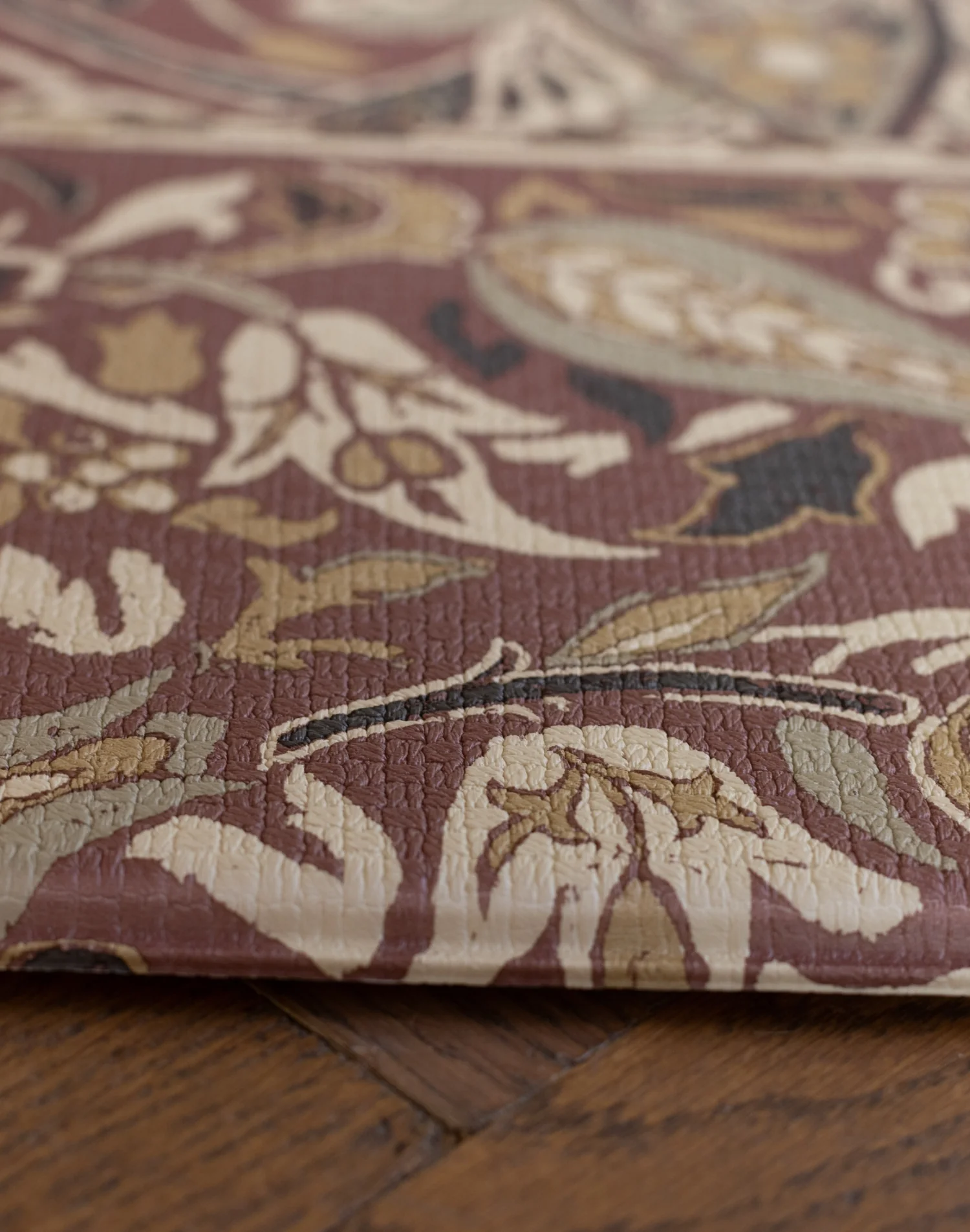 Morris & Co. The Bullerswood Madder Gold Playmat - Image 5