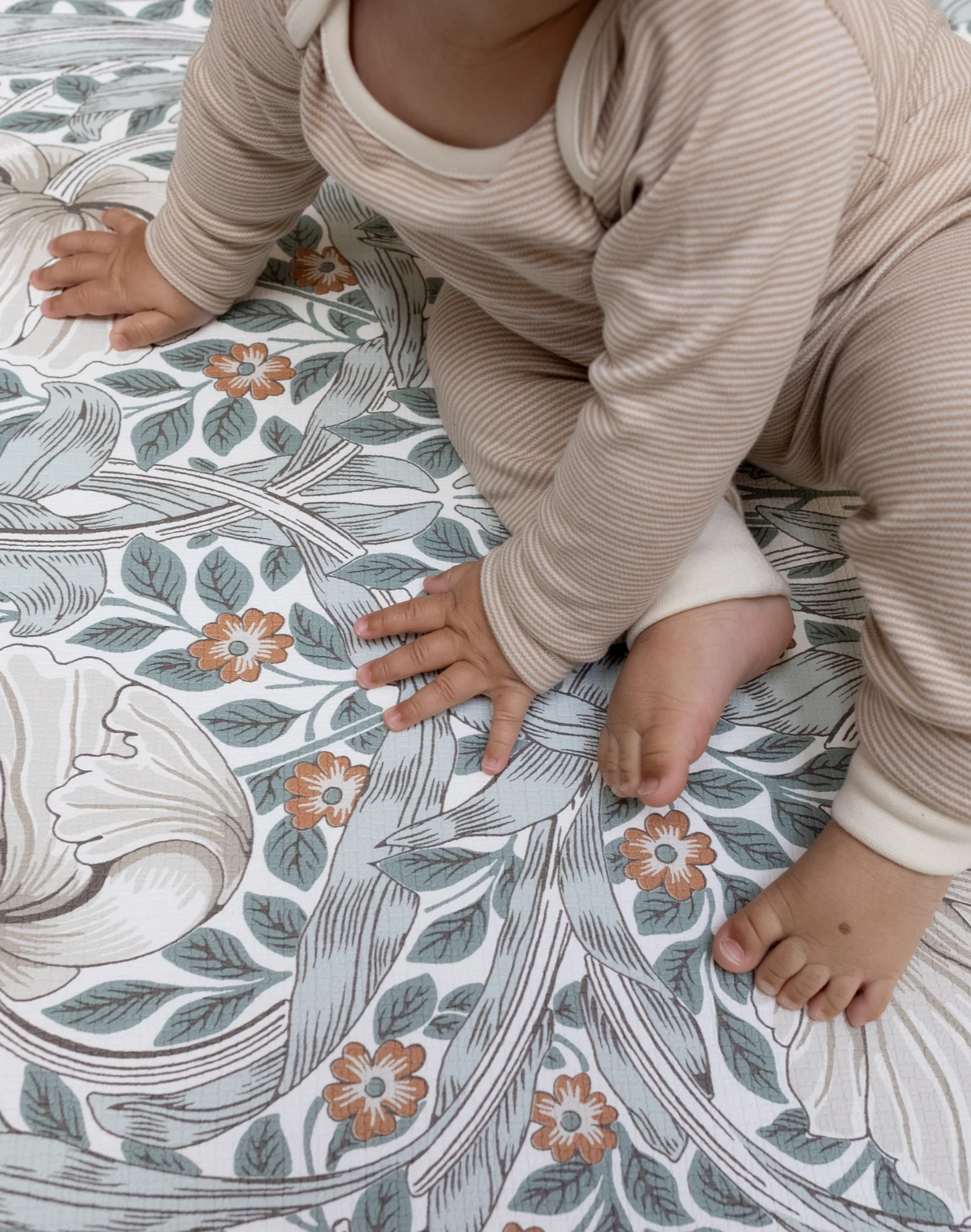 Morris & Co. The Pimpernel Playmat Mineral Blue - Image 6