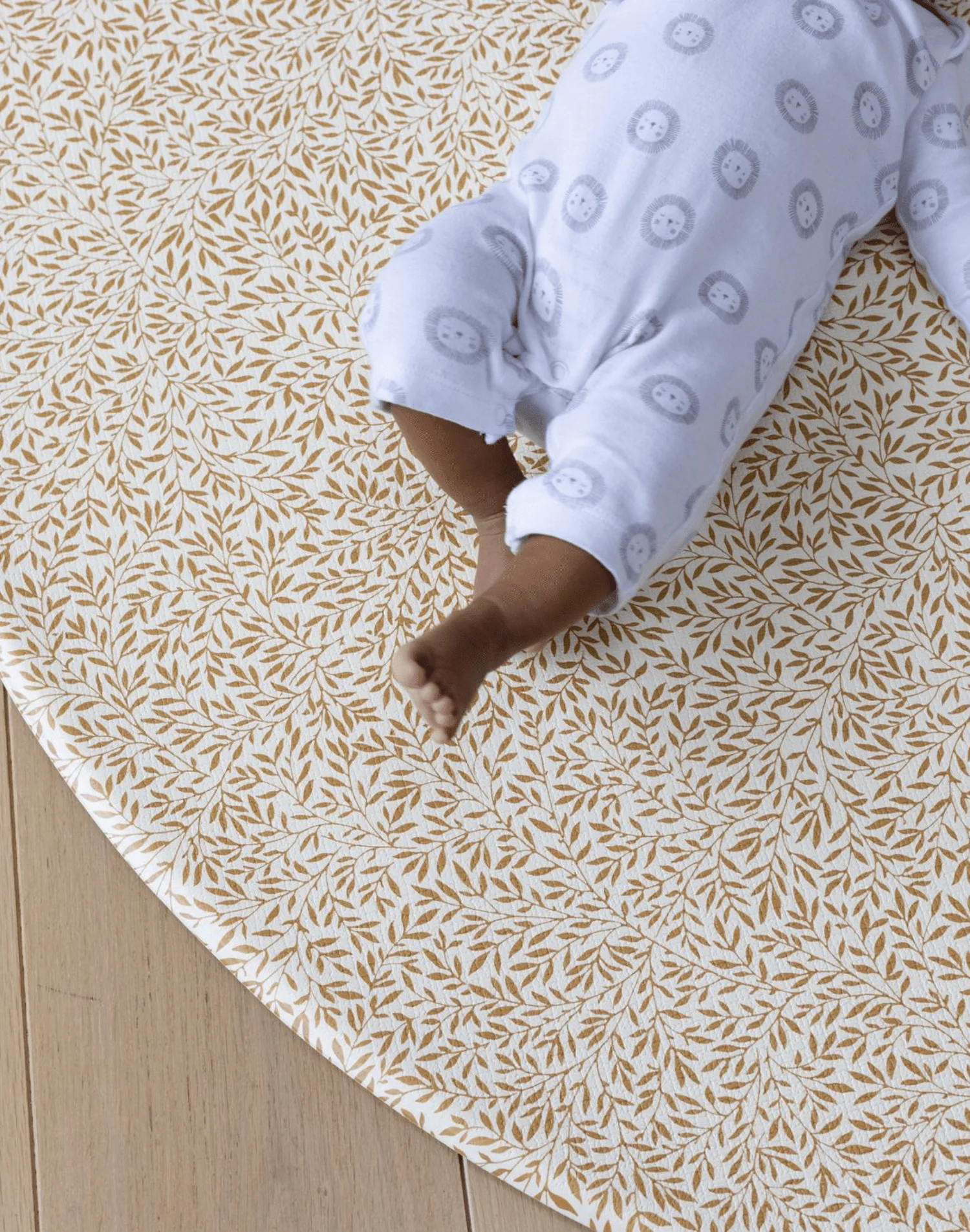 Morris & Co. The Standen Playmat - Image 6