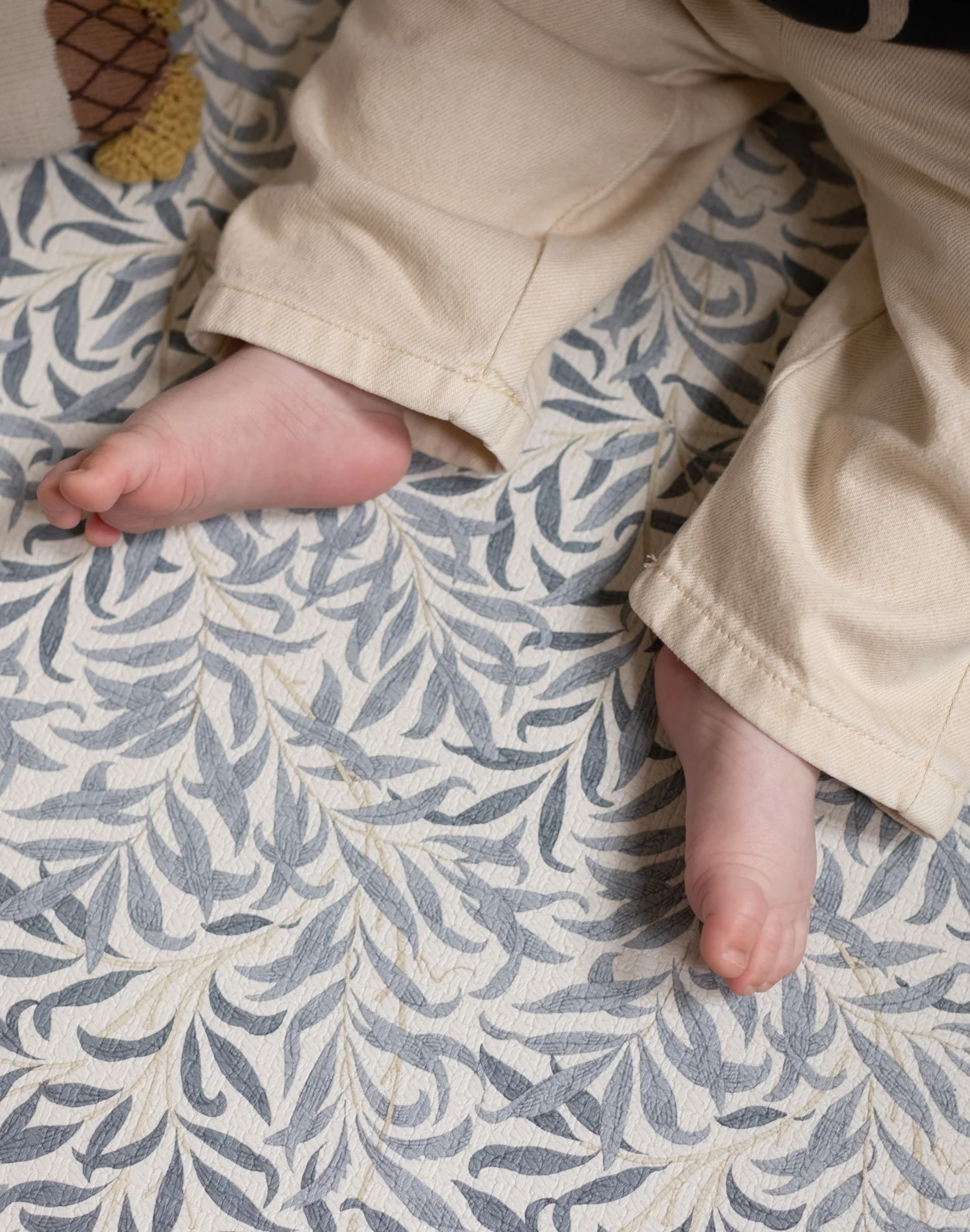 Morris & Co. The Willow Boughs Woad Playmat - Image 7